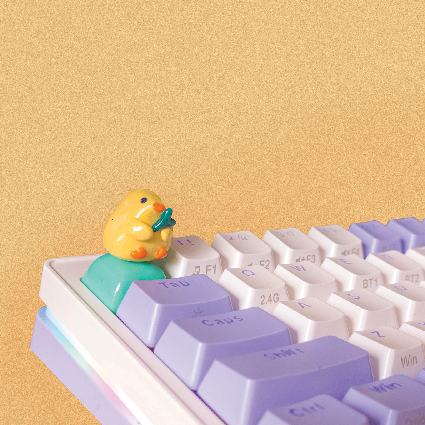 Spring Onion Loving Chick Artisan Keycap