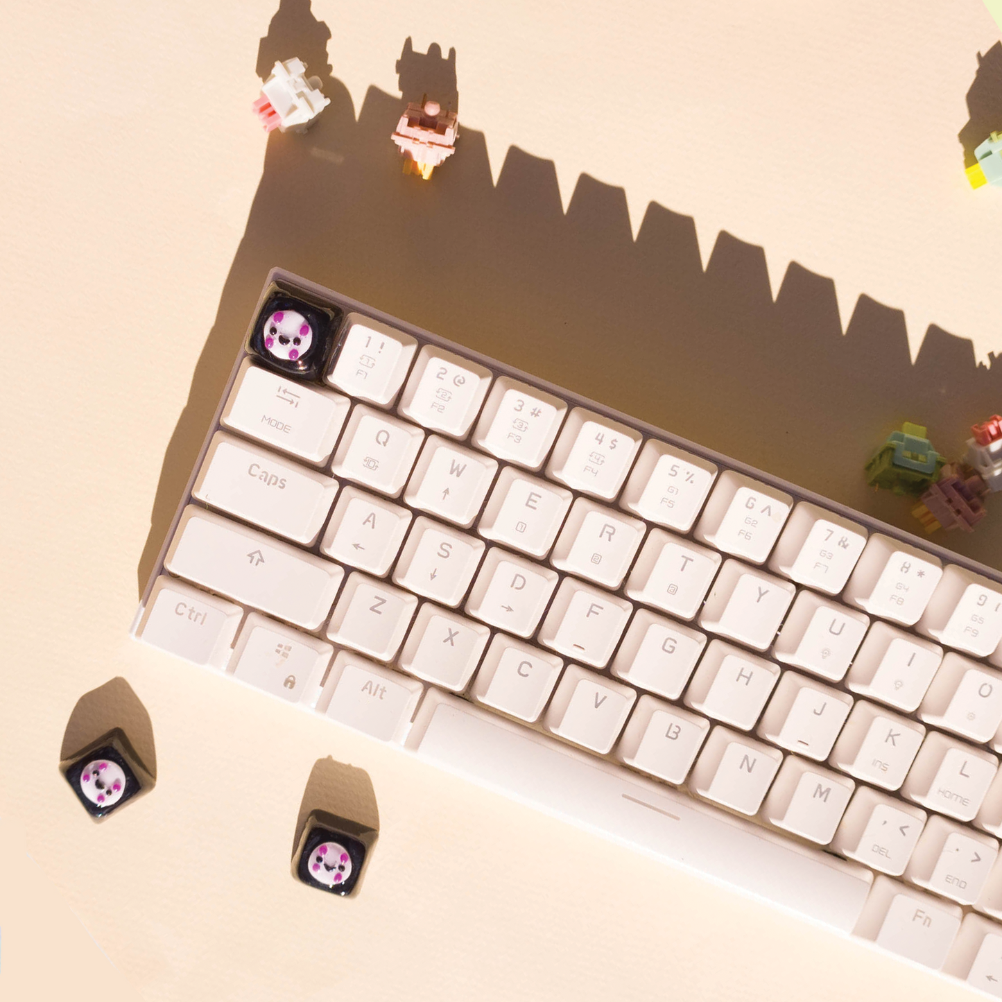 Happy No Face Artisan Keycap