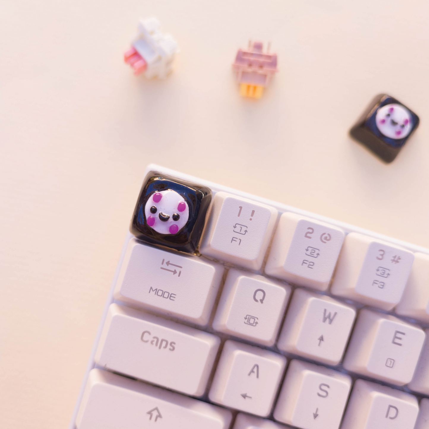Happy No Face Artisan Keycap